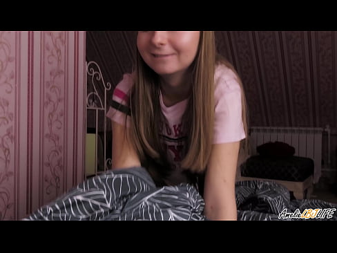 ❤️ 金髪美女がBFFをフェラチオしてザーメンを口に含む ️ ポルノビデオ ❌️❤